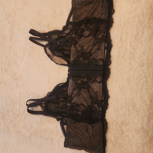 NWT Torrid Sz 5 Black Dot Lace Bralette Sexy Bra - Picture 2 of 4